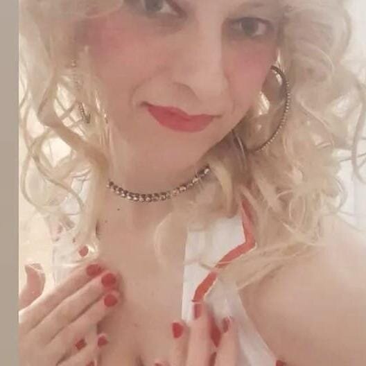 Confirm pozele, rasfat si relaxare cu masaj erotic